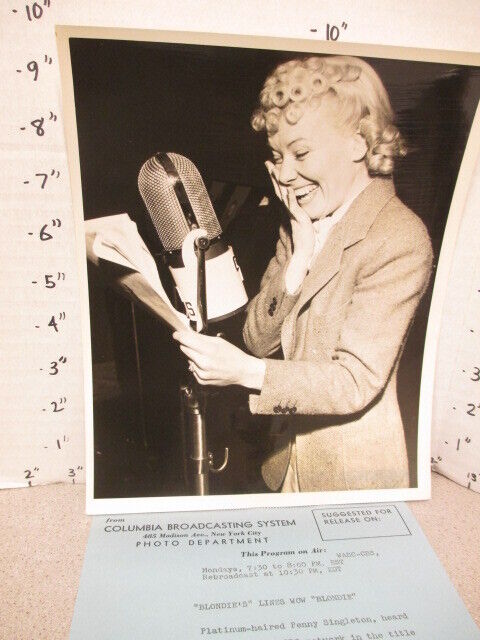 Cbs Tv Show Radio Photo 1940 Blondie Comic Penny Singleton Microphone Read Lines